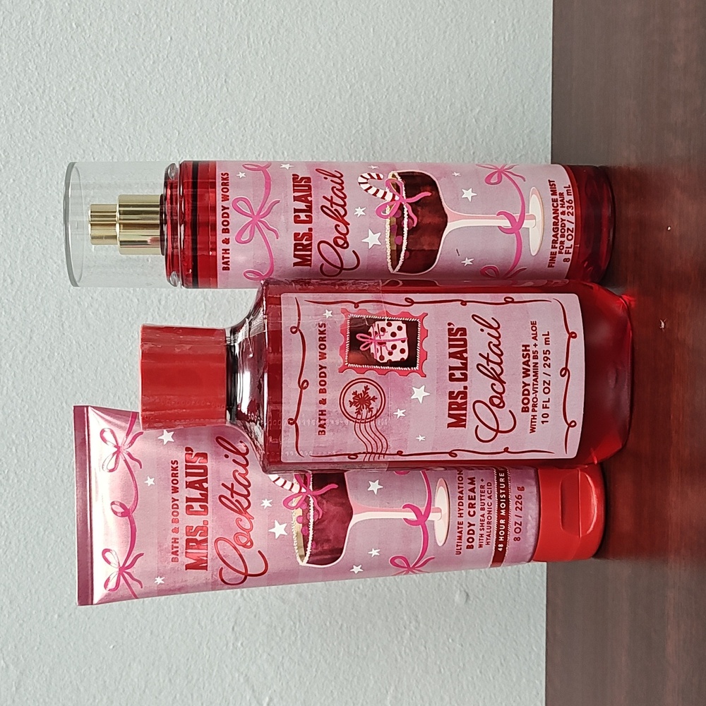 Bath & Body Works MRS. CLAUS' COCKTAIL 3 Piece Body Care Bundle Set